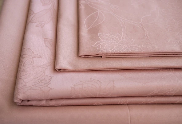 Постельное белье «Пионы» бежево-розового цвета